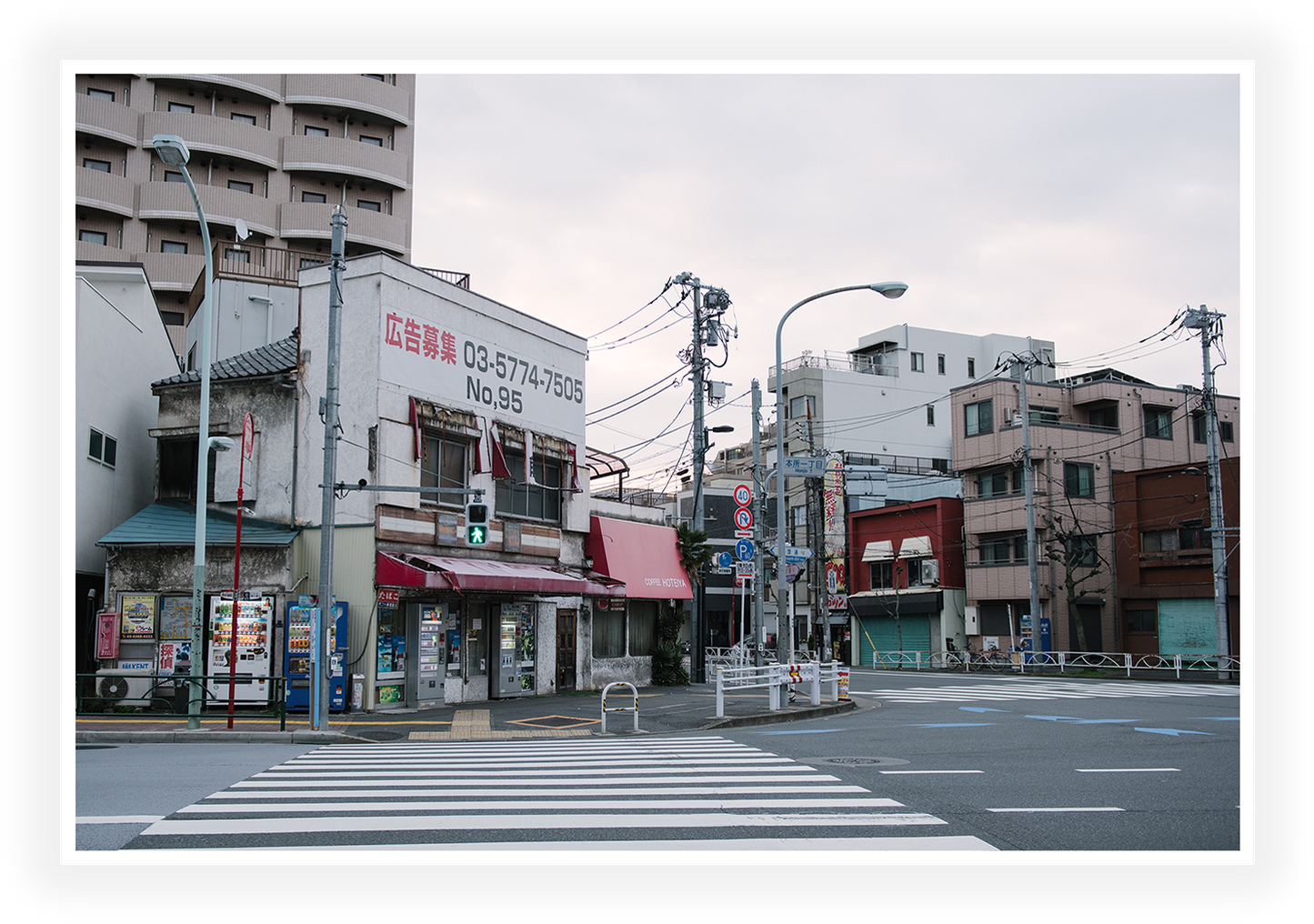 Tranquil Dawn: Asakusa's Serene Morning in Tokyo